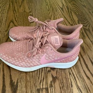 Nike Air Zoom Pegasus 35 (Rose)